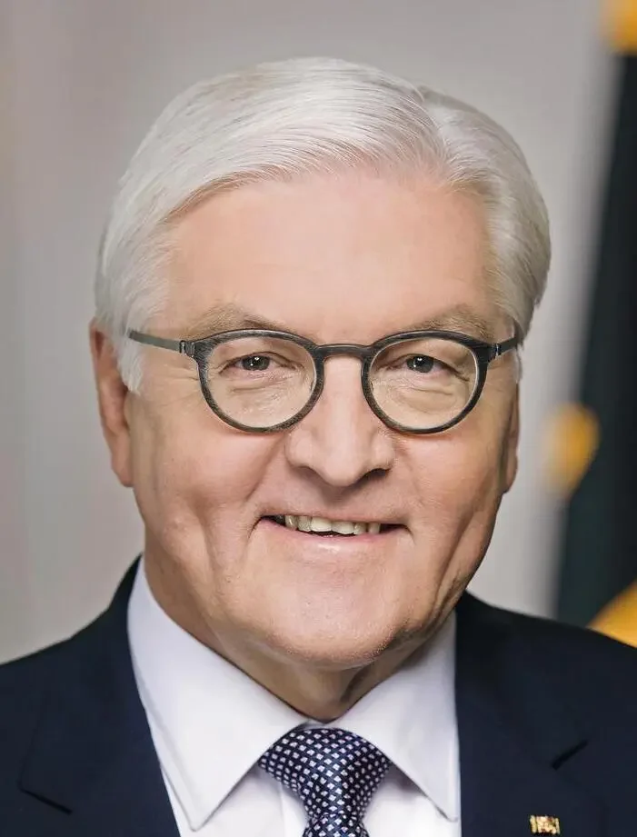 Prominenter Politiker Porträt eines bekannten deutschen Politikers als prominente Referenz von Home Service Berlin
